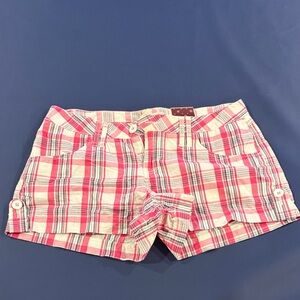 Pink Plaid Women's Cargo Shorts